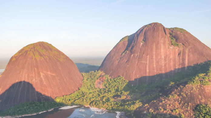 Cerros de Mavecure - Guainia