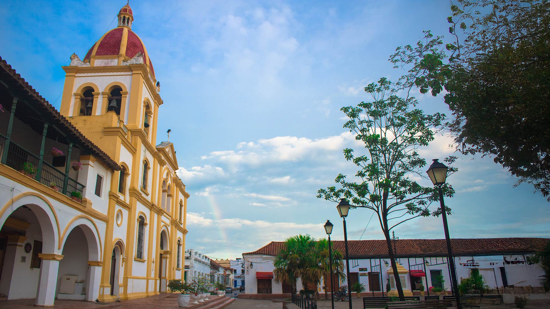 Iglesia de la Inmaculada Concepció en Santa Cruz de Mompox, Colombia. Conoce este pueblo patrimonio con Viajes Comfama