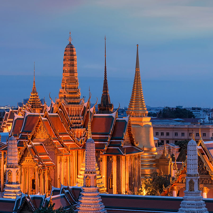 Gran Palacio de Bangkok, un complejo de edificios históricos en el corazón de Bangkok. Reserva en Viajes Comfama